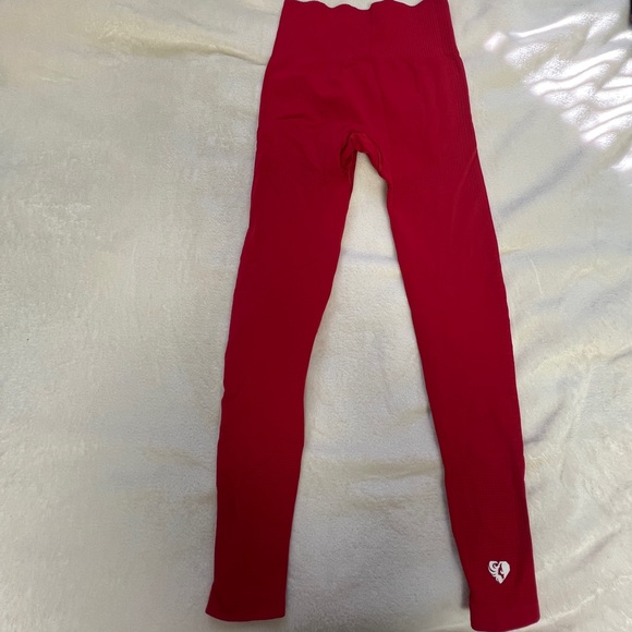 Women’s Best Leggings - Picture 3 of 4